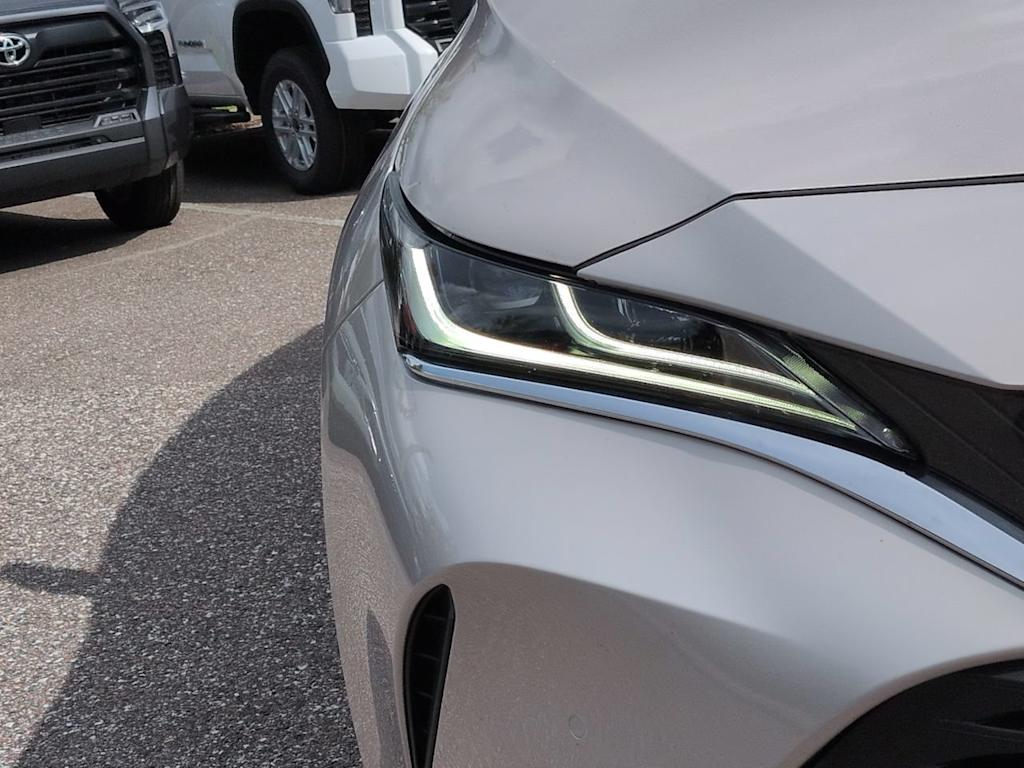 Thumbnail: 2024 Toyota Venza - 7
