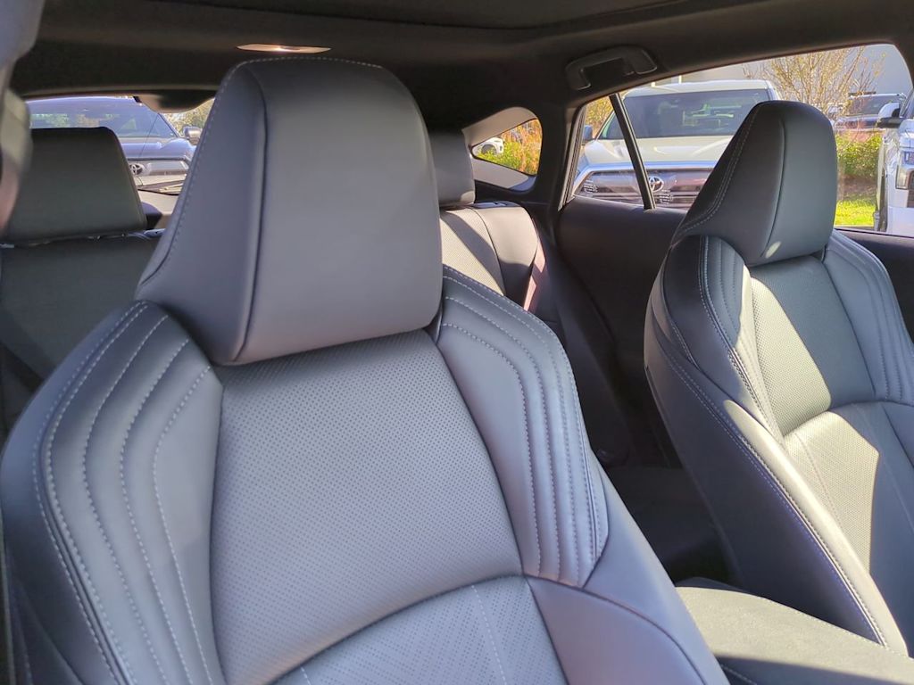 Thumbnail: 2024 Toyota Venza - 10