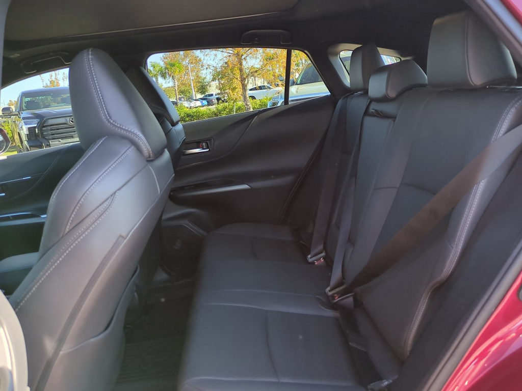 Thumbnail: 2024 Toyota Venza - 12