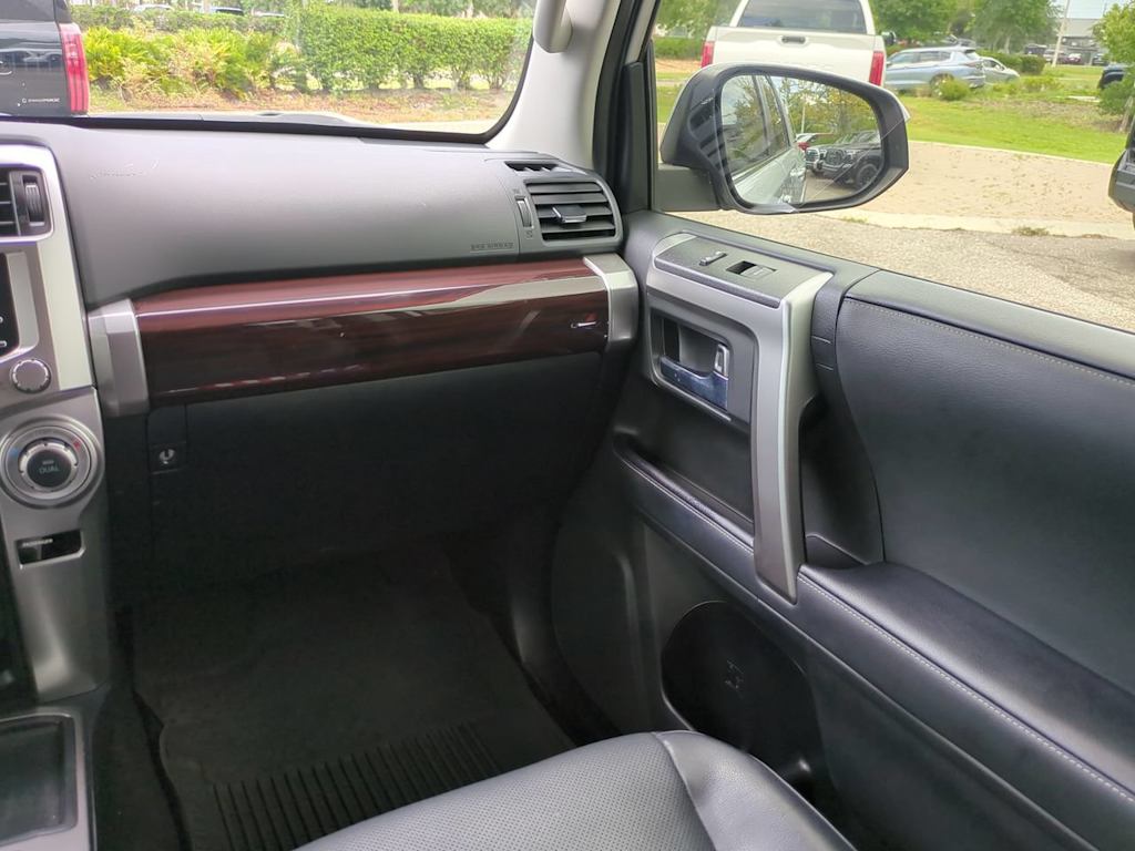 Thumbnail: 2021 Toyota 4Runner - 21
