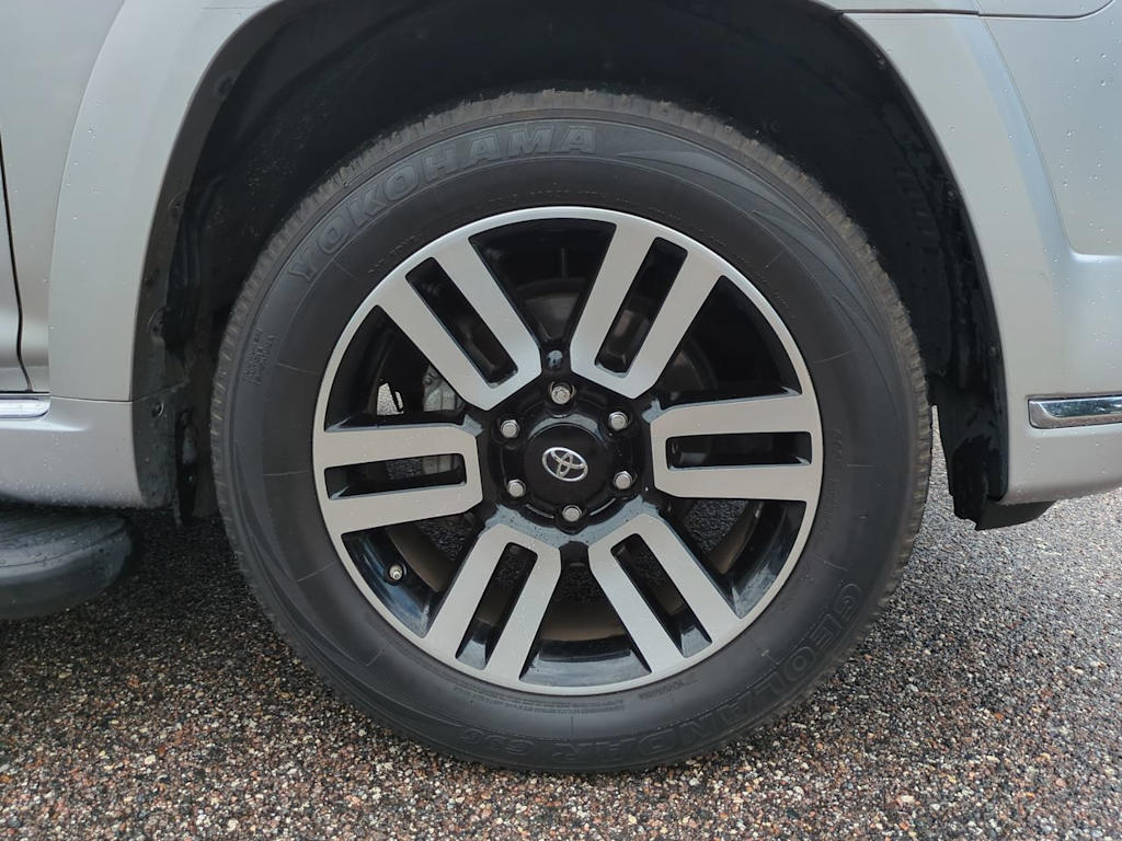 Thumbnail: 2021 Toyota 4Runner - 7