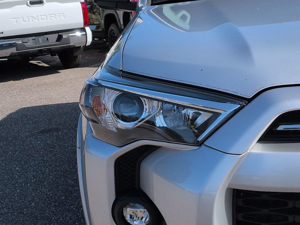 Thumbnail: 2023 Toyota 4Runner - 17