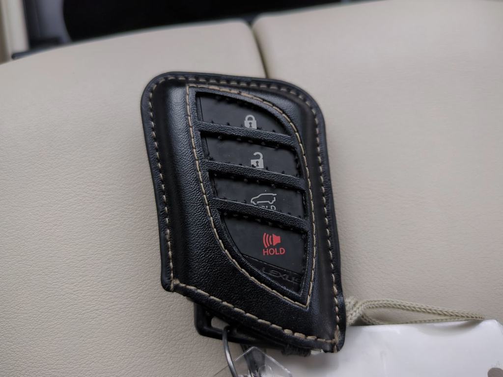 Thumbnail: 2022 Lexus GX - 16