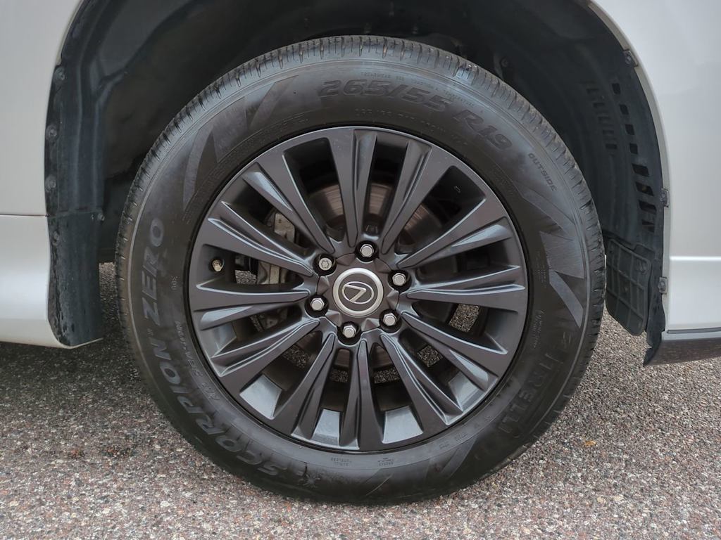 Thumbnail: 2022 Lexus GX - 8