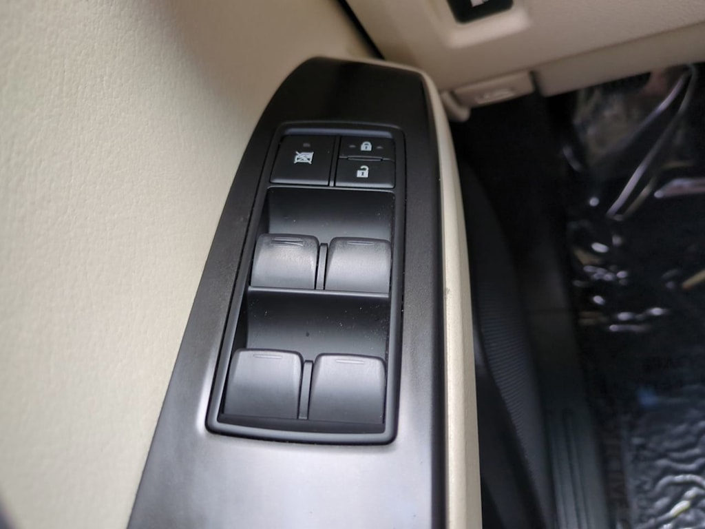 Thumbnail: 2022 Lexus GX - 27