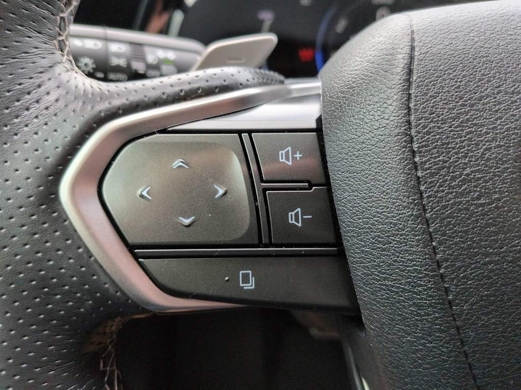 Thumbnail: 2025 Lexus ES - 25