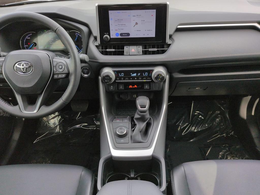 Thumbnail: 2024 Toyota RAV4 - 12