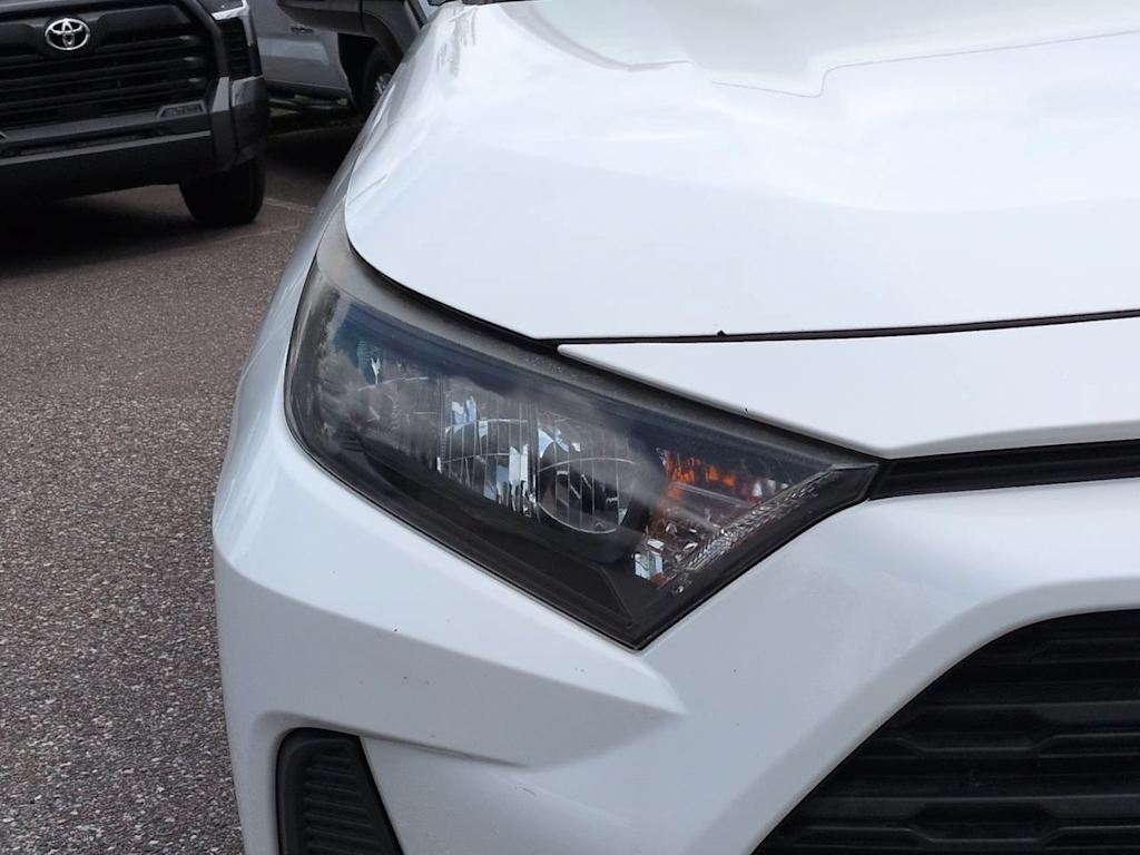 Thumbnail: 2019 Toyota RAV4 - 19