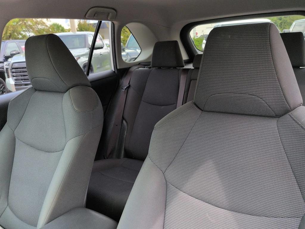 Thumbnail: 2019 Toyota RAV4 - 10