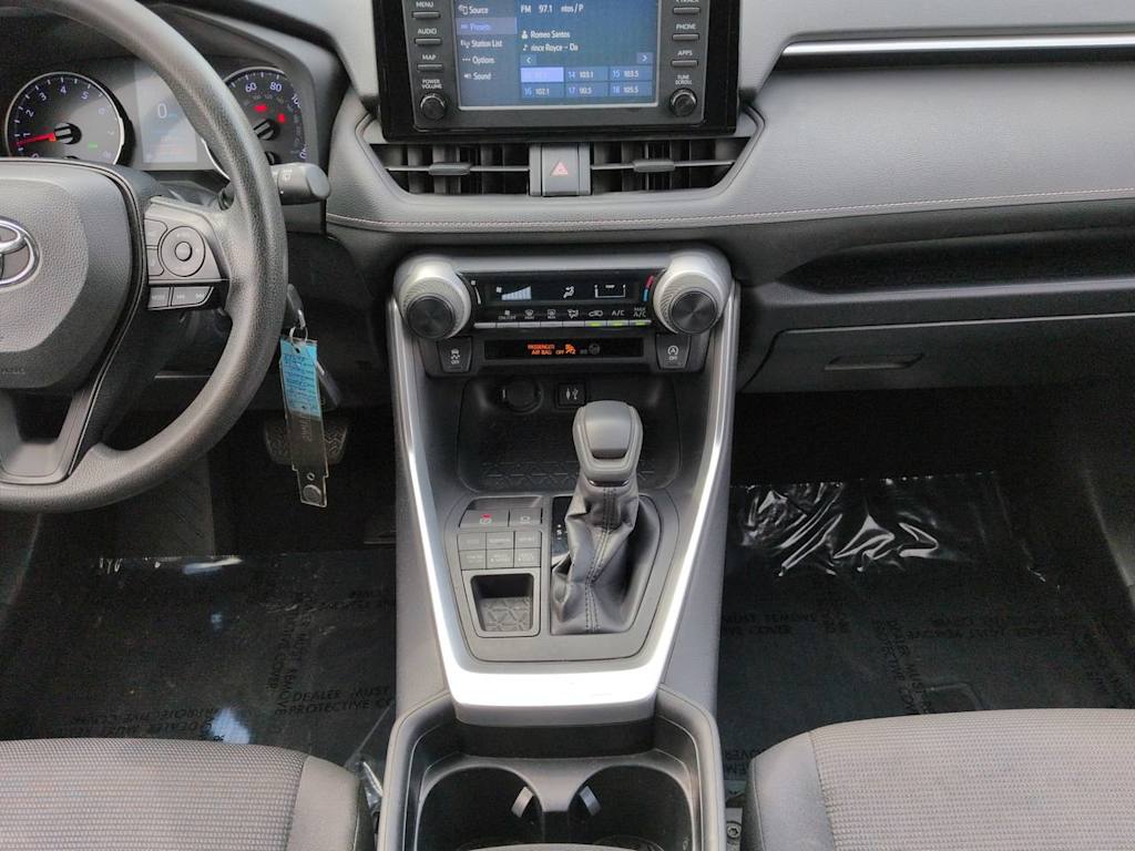 Thumbnail: 2019 Toyota RAV4 - 12
