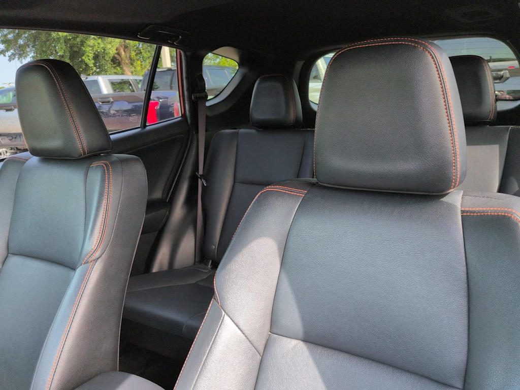 Thumbnail: 2018 Toyota RAV4 - 10