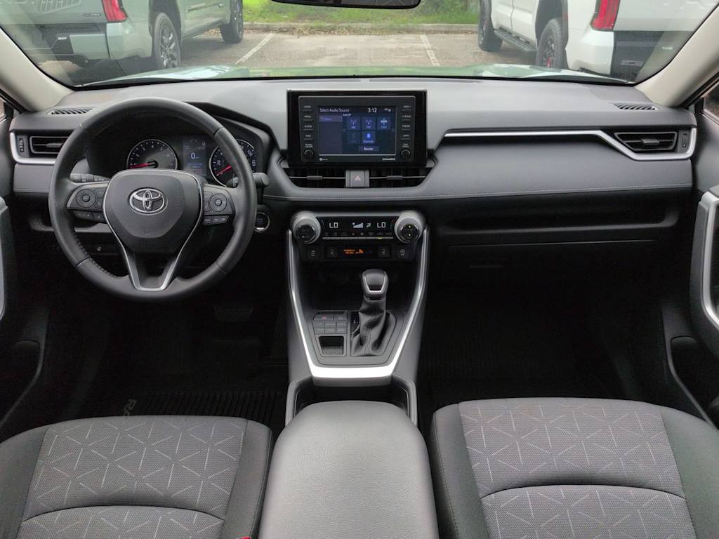 Thumbnail: 2020 Toyota RAV4 - 2