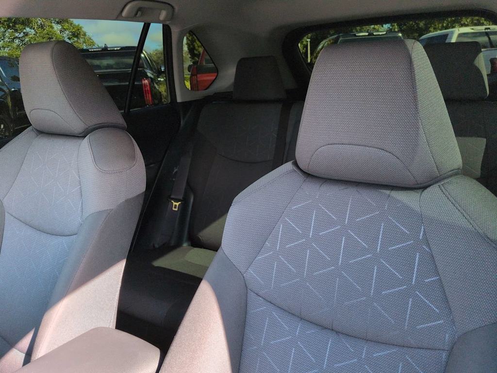 Thumbnail: 2025 Toyota RAV4 - 10