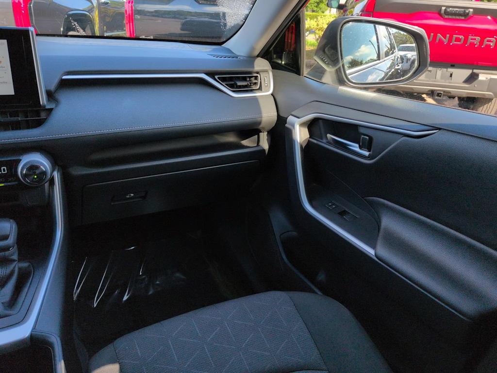 Thumbnail: 2025 Toyota RAV4 - 19