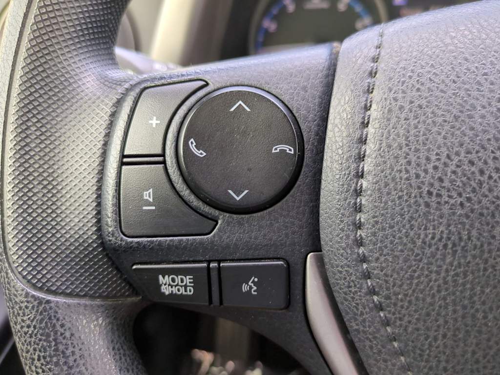 Thumbnail: 2018 Toyota RAV4 - 24