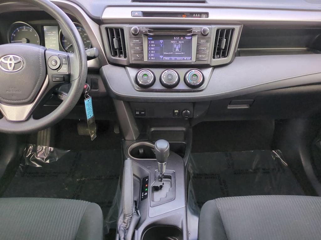 Thumbnail: 2018 Toyota RAV4 - 12