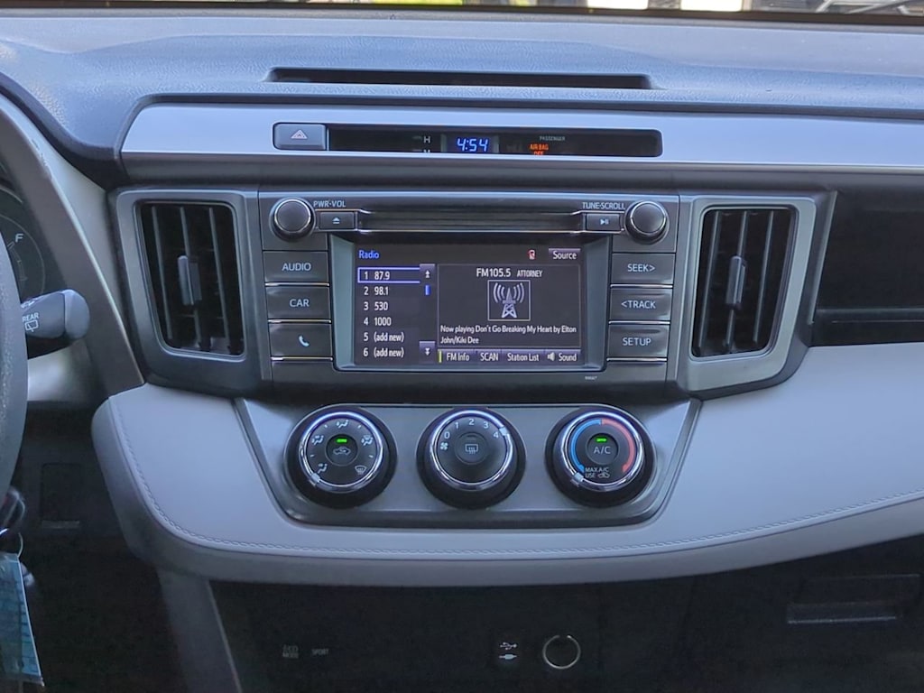 Thumbnail: 2014 Toyota RAV4 - 21