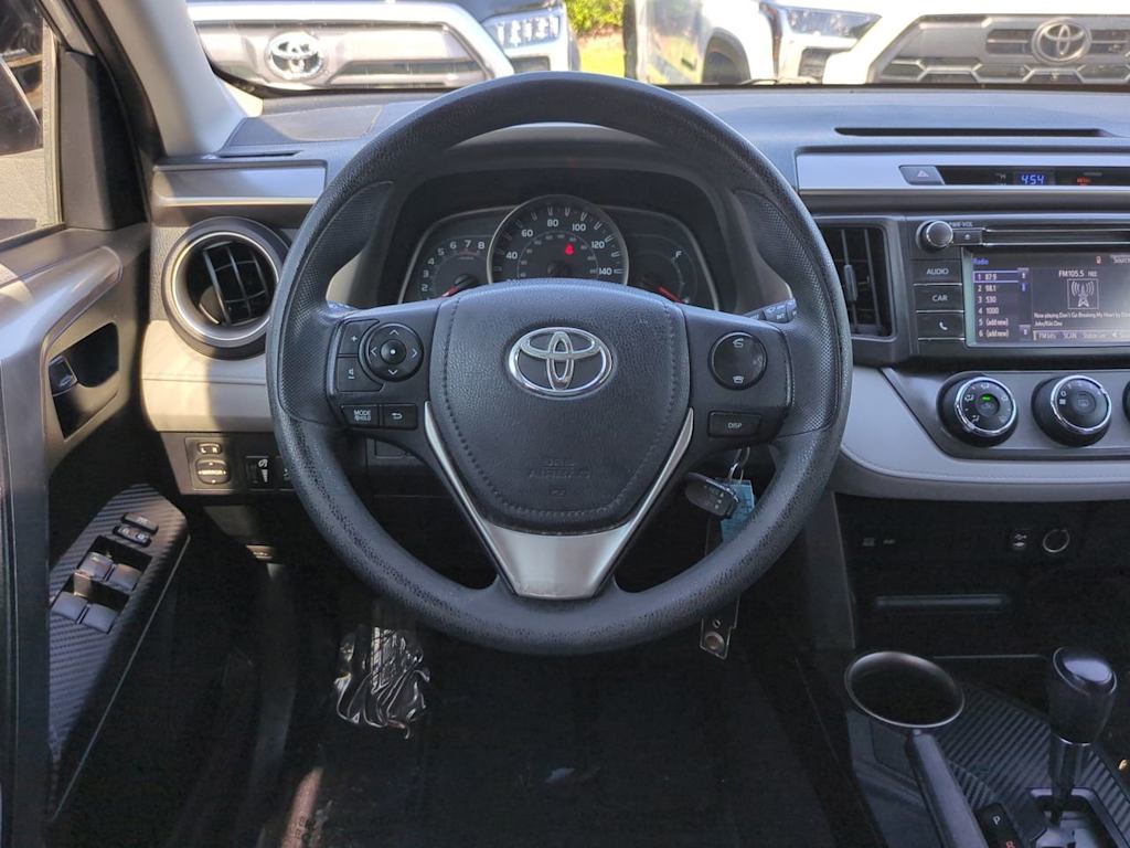 Thumbnail: 2014 Toyota RAV4 - 8