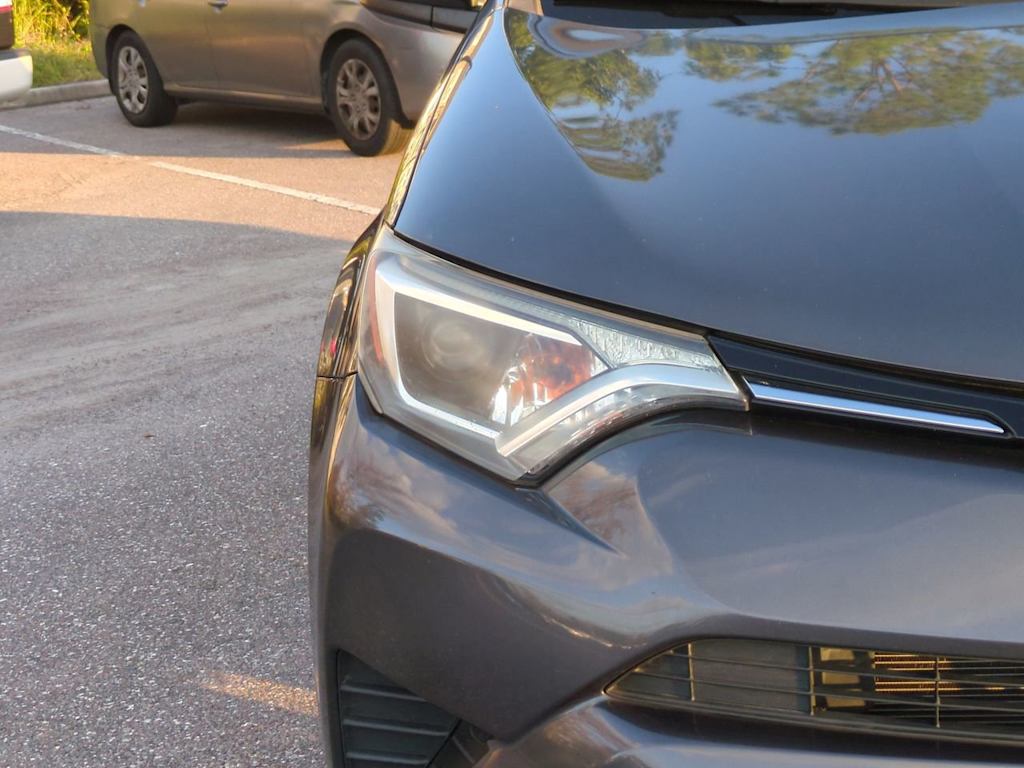 Thumbnail: 2016 Toyota RAV4 - 7