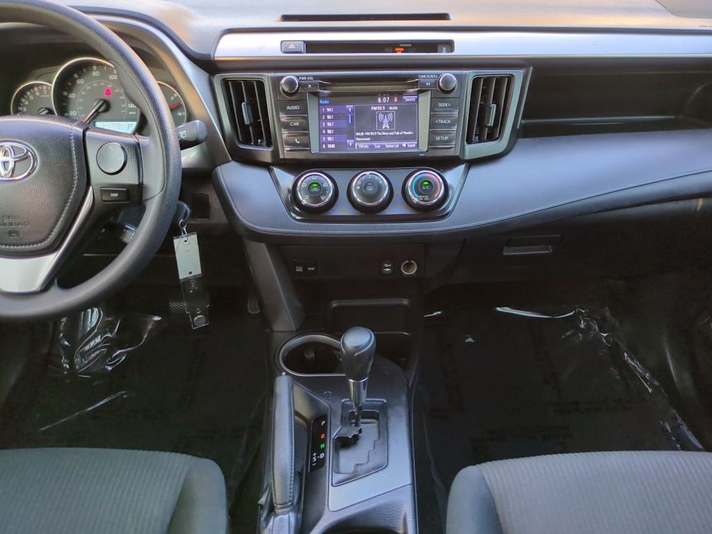 Thumbnail: 2016 Toyota RAV4 - 13