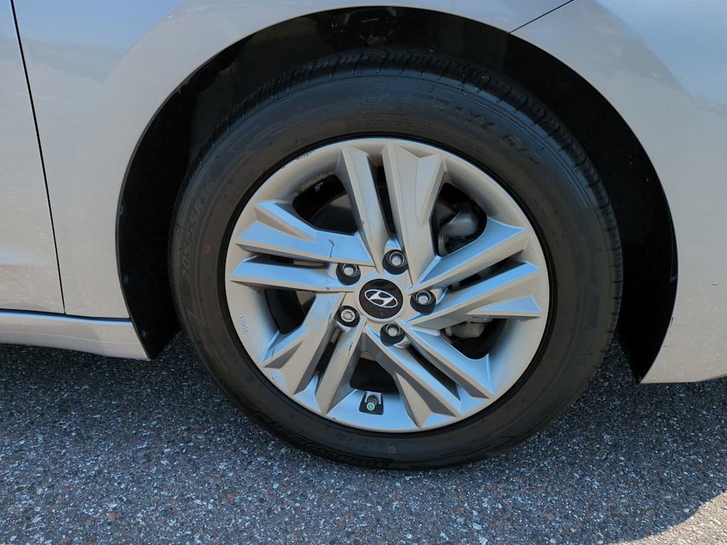 2020 Hyundai Elantra SEL 8