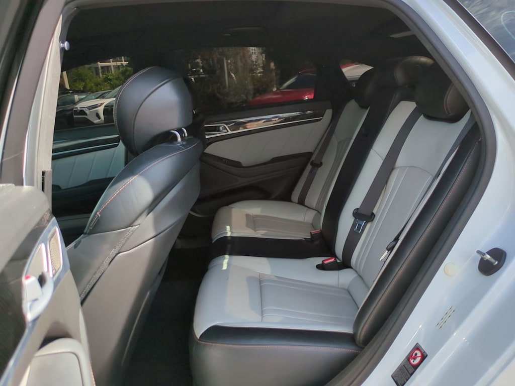 Thumbnail: 2018 Genesis G80 - 18