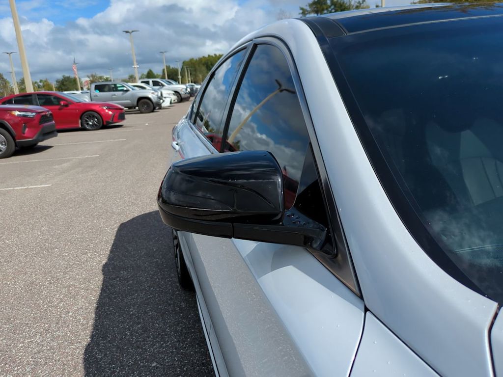 Thumbnail: 2018 Genesis G80 - 17