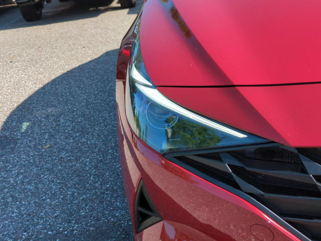 Thumbnail: 2022 Hyundai Elantra - 17