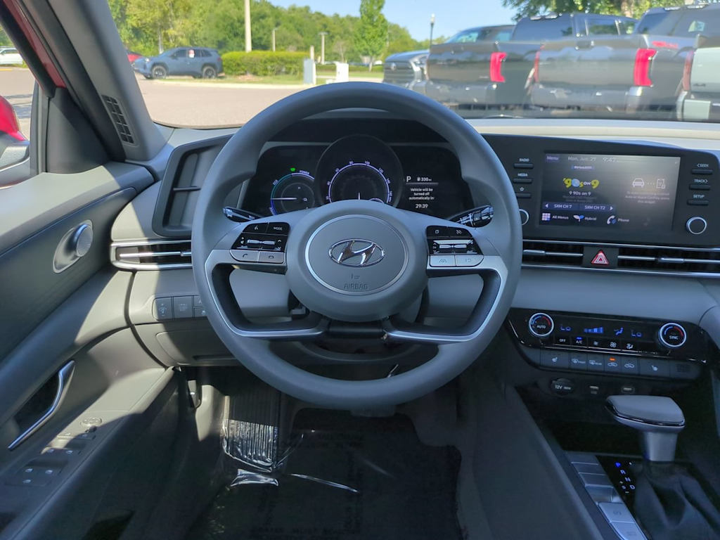 Thumbnail: 2022 Hyundai Elantra - 8