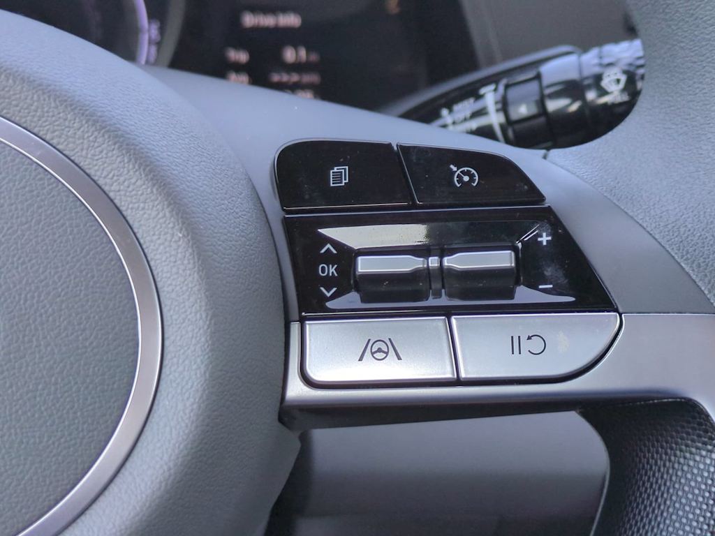 Thumbnail: 2022 Hyundai Elantra - 25
