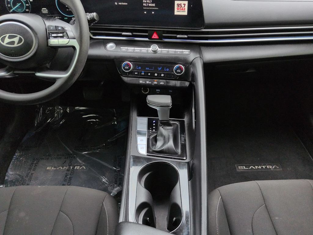 Thumbnail: 2024 Hyundai Elantra - 13