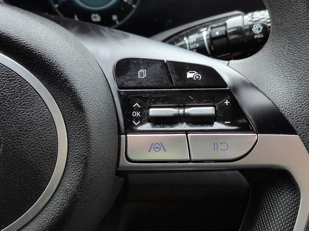 Thumbnail: 2024 Hyundai Elantra - 25