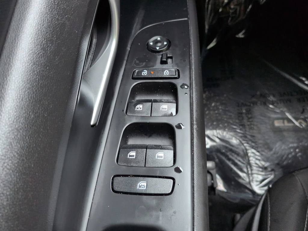Thumbnail: 2024 Hyundai Elantra - 23