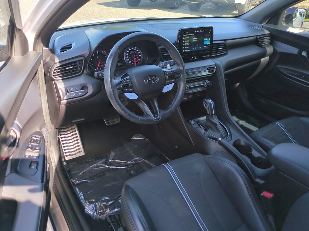 Thumbnail: 2022 Hyundai Veloster - 2