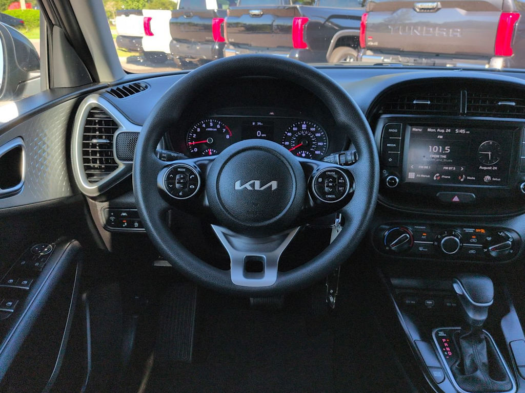 Thumbnail: 2022 Kia Soul - 8