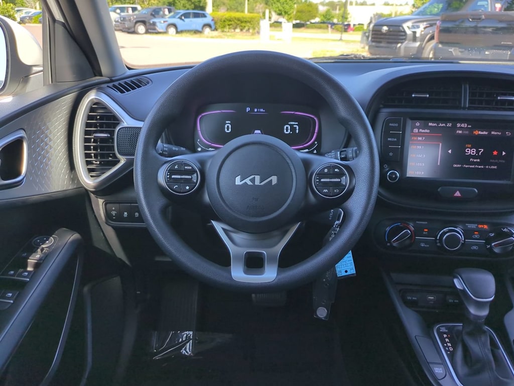 Thumbnail: 2024 Kia Soul - 8
