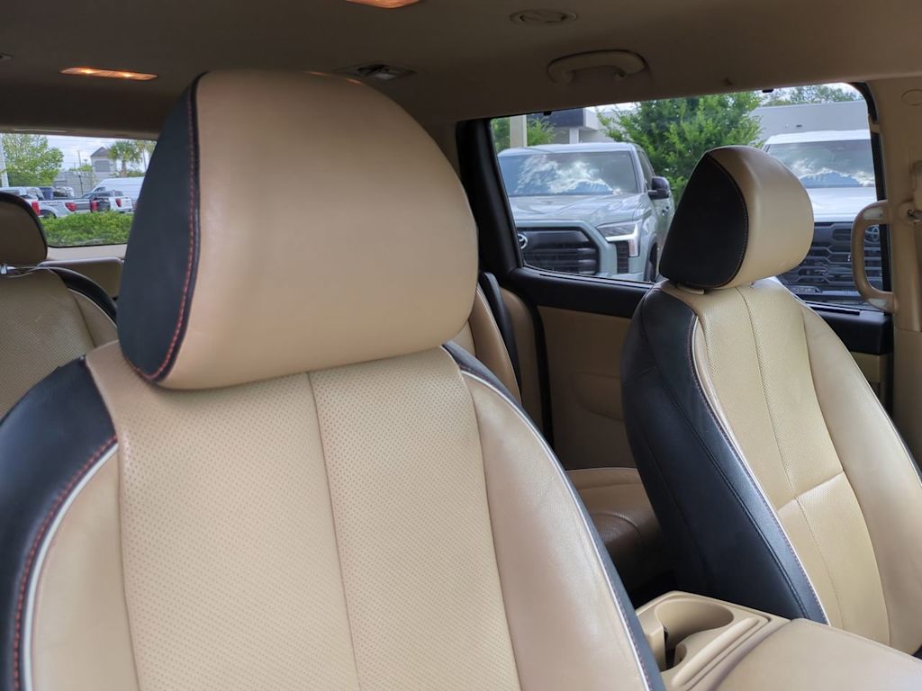 Thumbnail: 2017 Kia Sedona - 9