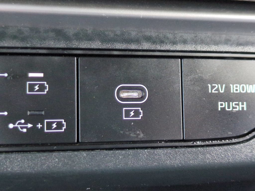 Thumbnail: 2025 Kia Carnival - 24