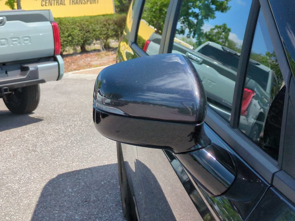 Thumbnail: 2025 Kia Carnival - 19
