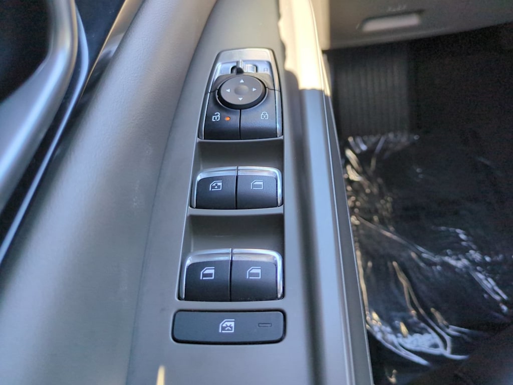 Thumbnail: 2025 Kia Carnival - 25