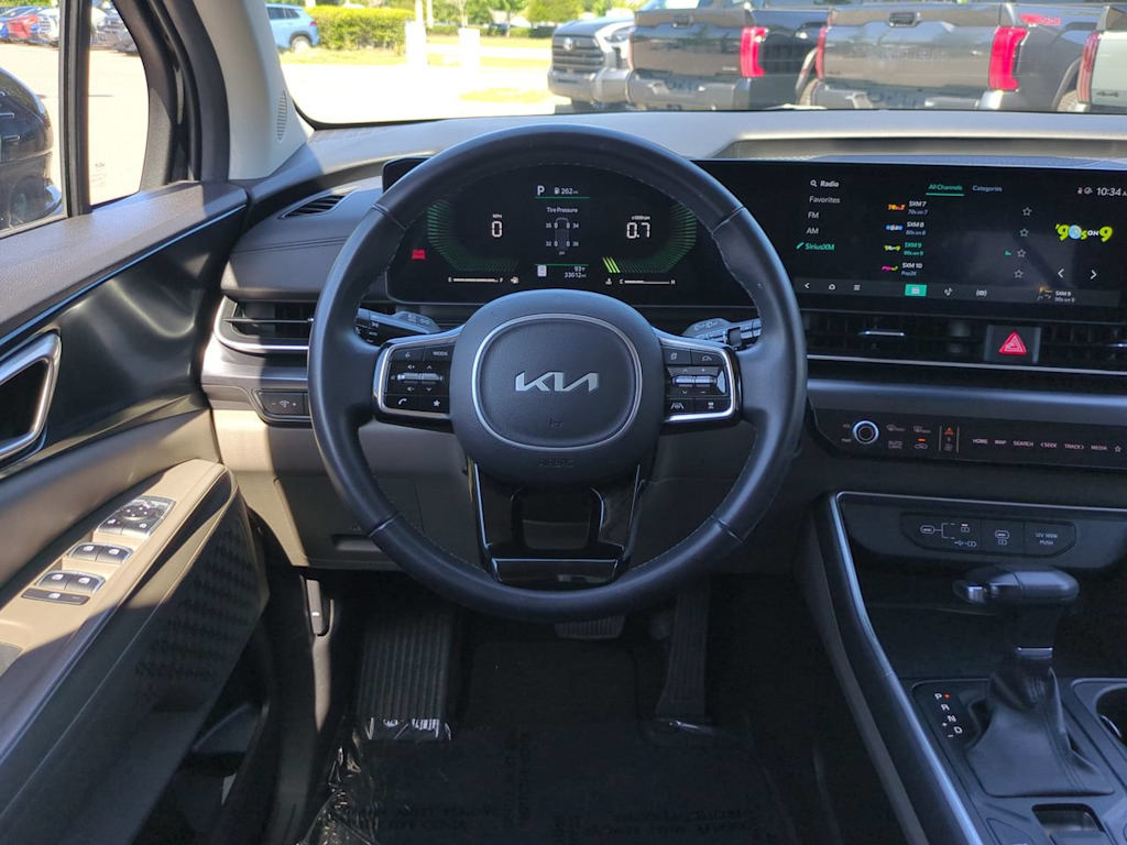 Thumbnail: 2025 Kia Carnival - 8
