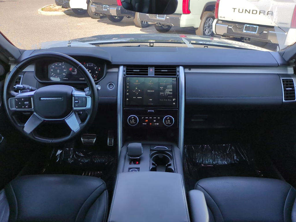 Thumbnail: 2021 Land Rover Discovery - 2
