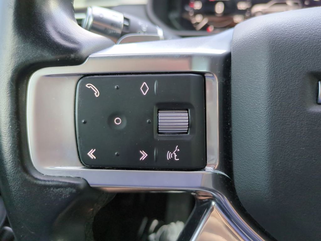 Thumbnail: 2021 Land Rover Discovery - 26