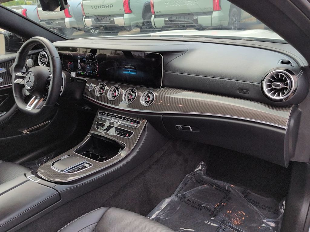 Thumbnail: 2022 Mercedes-Benz E-Class - 8