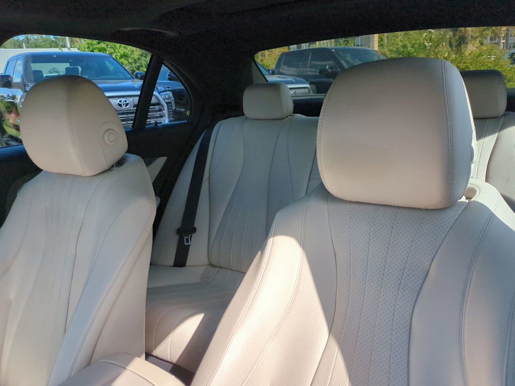 Thumbnail: 2021 Mercedes-Benz E-Class - 11
