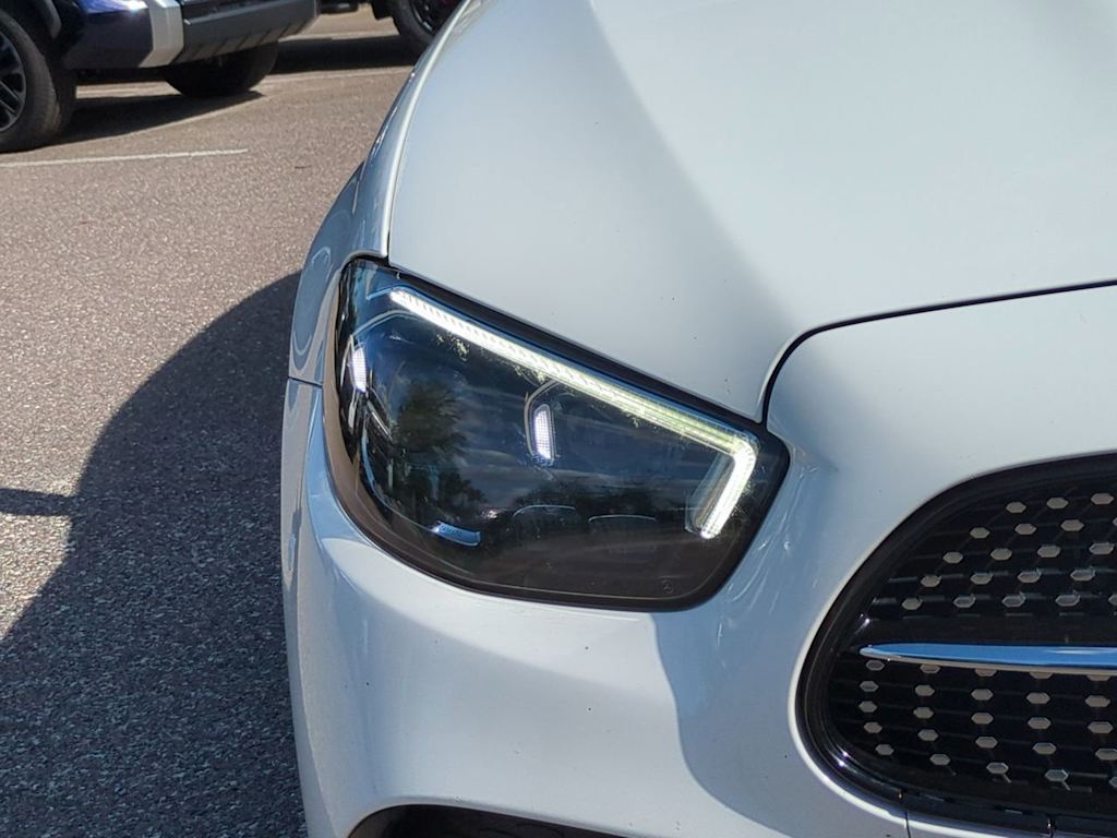 Thumbnail: 2021 Mercedes-Benz E-Class - 19
