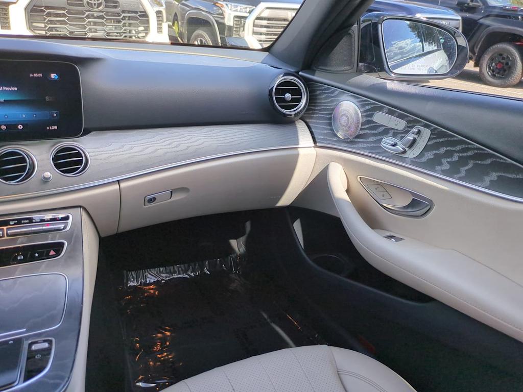 Thumbnail: 2021 Mercedes-Benz E-Class - 21