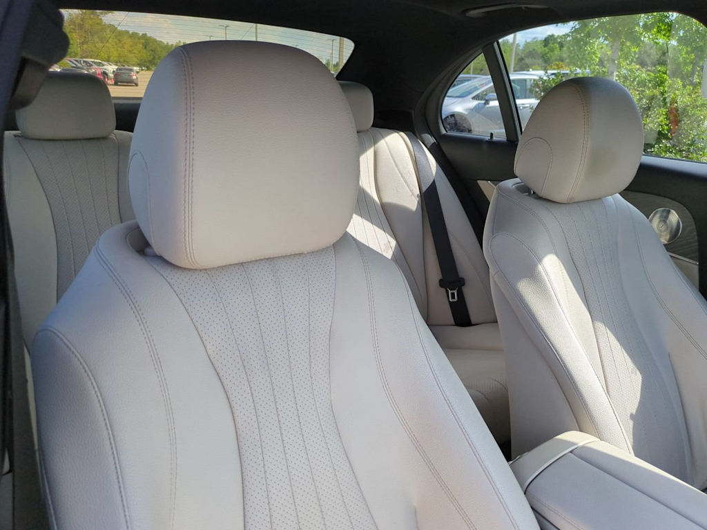 Thumbnail: 2021 Mercedes-Benz E-Class - 10