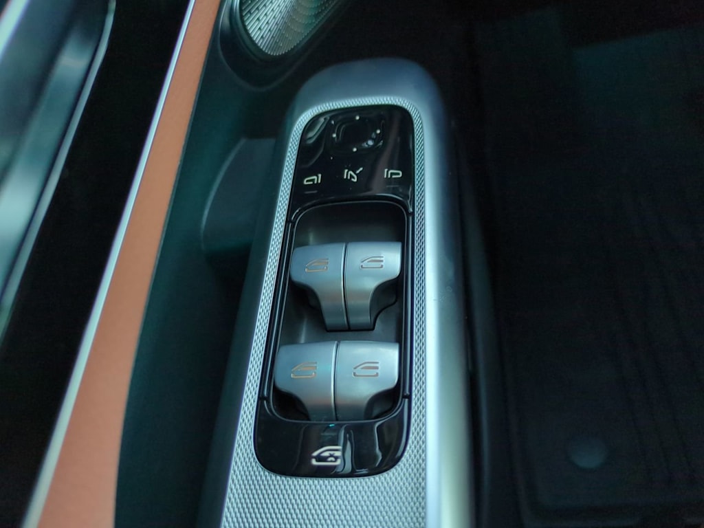 Thumbnail: 2023 Mercedes-Benz GLC - 25