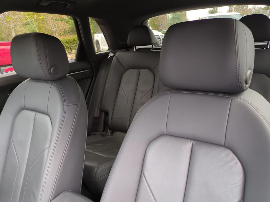 Thumbnail: 2025 Audi Q3 - 10